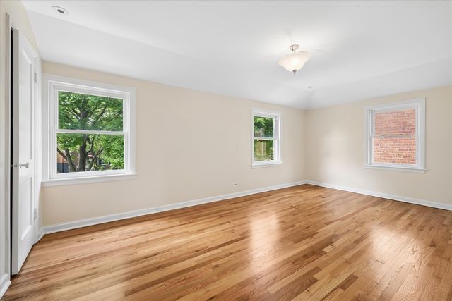 4135 N Pontiac Avenue, Chicago, IL 60634
