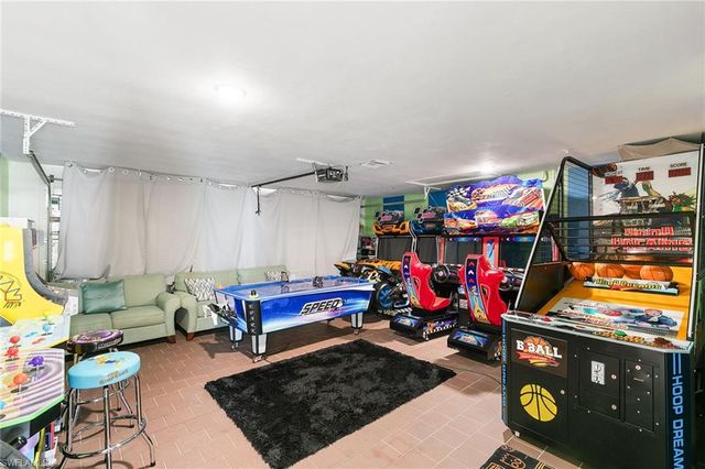 206 Dan River CT, Marco Island, FL 34145