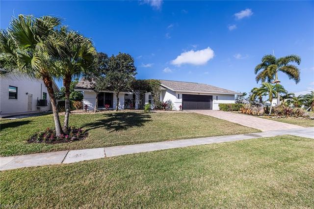 206 Dan River CT, Marco Island, FL 34145