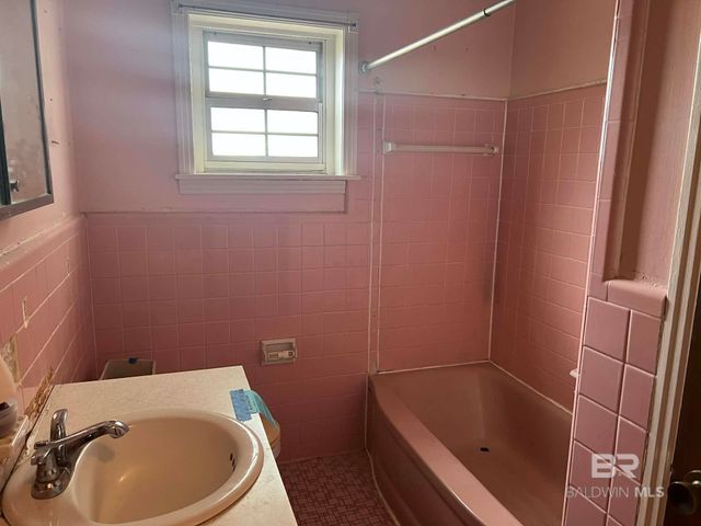 201 Young Street, Brewton, AL 36426