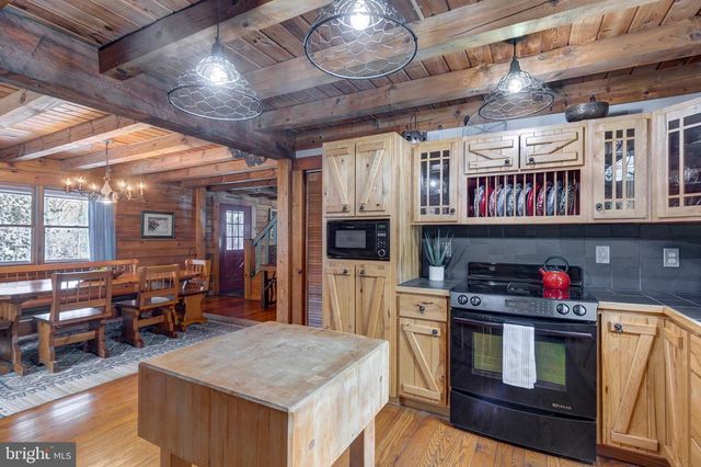 385 SILVER RUN VALLEY RD, Westminster, MD 21158