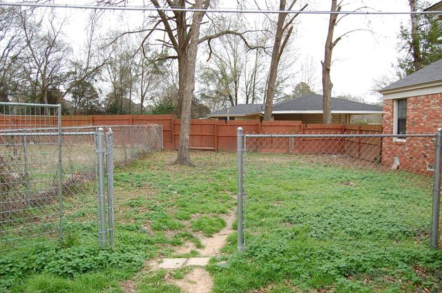 718 North Street, Gilmer, TX 75644