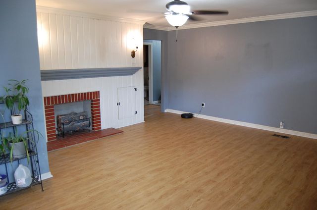 718 North Street, Gilmer, TX 75644