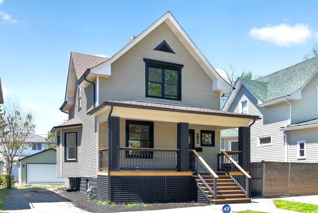 716 S 7th Avenue, Maywood, IL 60153