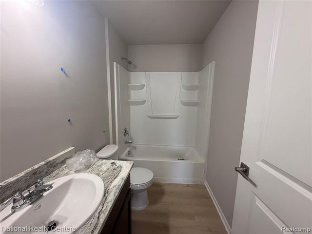 15185 Hanover Avenue, Allen Park, MI 48101