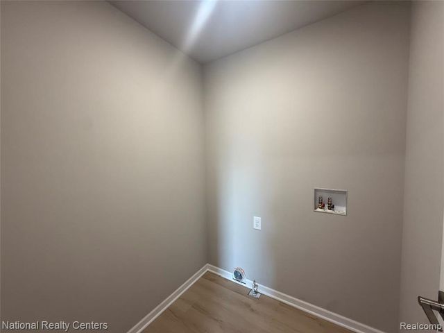 15185 Hanover Avenue, Allen Park, MI 48101