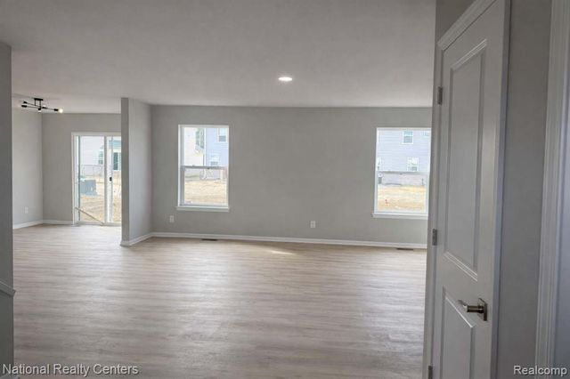 15185 Hanover Avenue, Allen Park, MI 48101