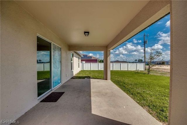 1617 NE 6th AVE, Cape Coral, FL 33909