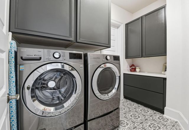 206 Bronze View Drive, Montgomery, TX 77316