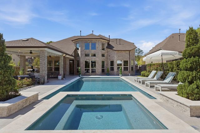 206 Bronze View Drive, Montgomery, TX 77316