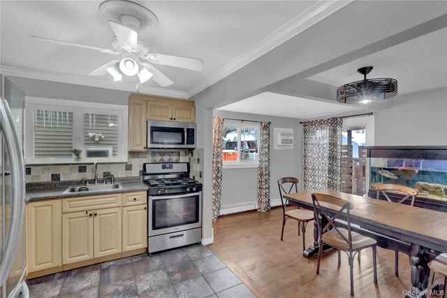 199 August Road, North Babylon, NY 11703