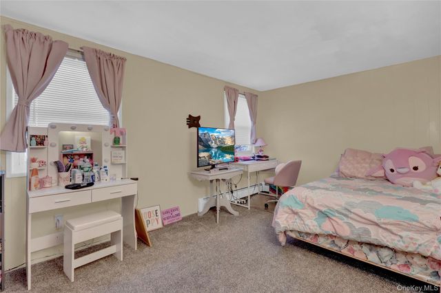 199 August Road, North Babylon, NY 11703