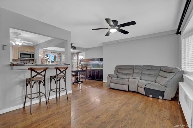 199 August Road, North Babylon, NY 11703