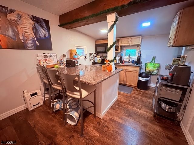 39 Elizabeth Ave, Warren Twp., NJ 07059