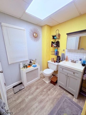39 Elizabeth Ave, Warren Twp., NJ 07059