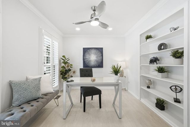 9930 S PARK CIR, Fairfax Station, VA 22039