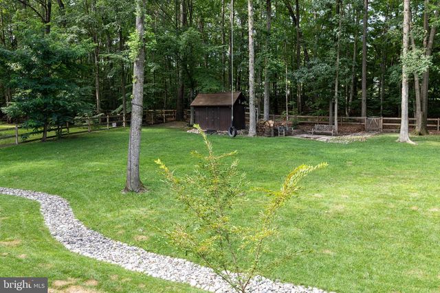 9930 S PARK CIR, Fairfax Station, VA 22039