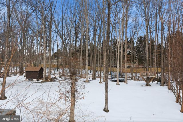 9930 S PARK CIR, Fairfax Station, VA 22039