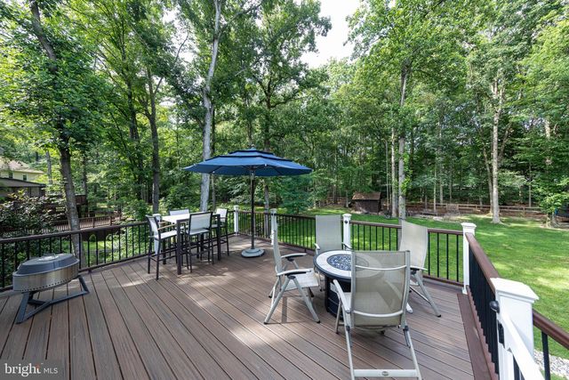 9930 S PARK CIR, Fairfax Station, VA 22039