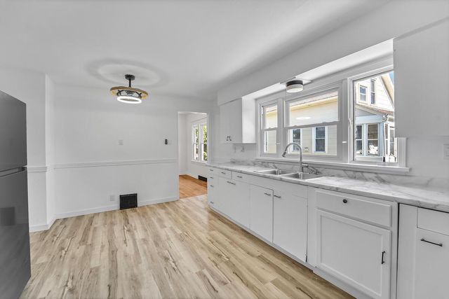 1227 Bluff AVENUE #A, Sheboygan, WI 53081