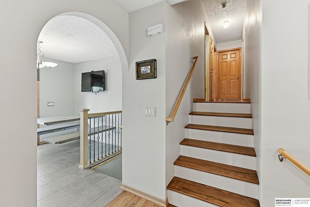 10045 Ohio Street, Omaha, NE 68134