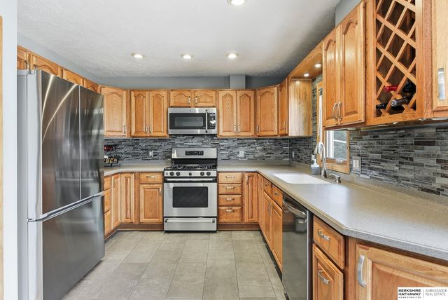10045 Ohio Street, Omaha, NE 68134