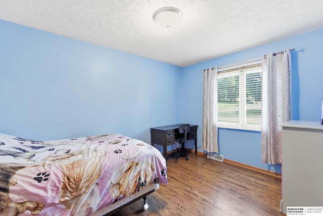 10045 Ohio Street, Omaha, NE 68134