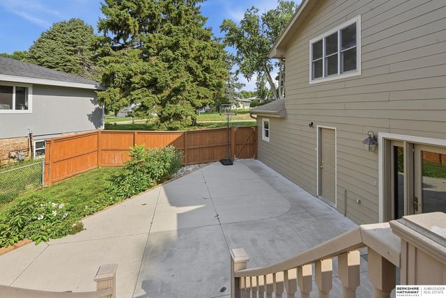 10045 Ohio Street, Omaha, NE 68134