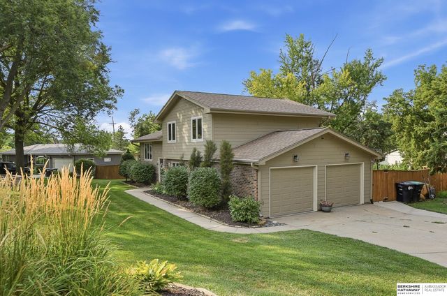 10045 Ohio Street, Omaha, NE 68134