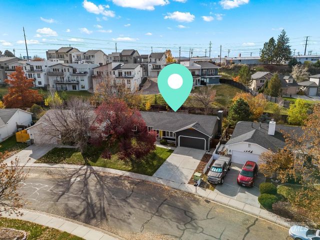 1261 E Oakridge Dr, Boise, ID 83716