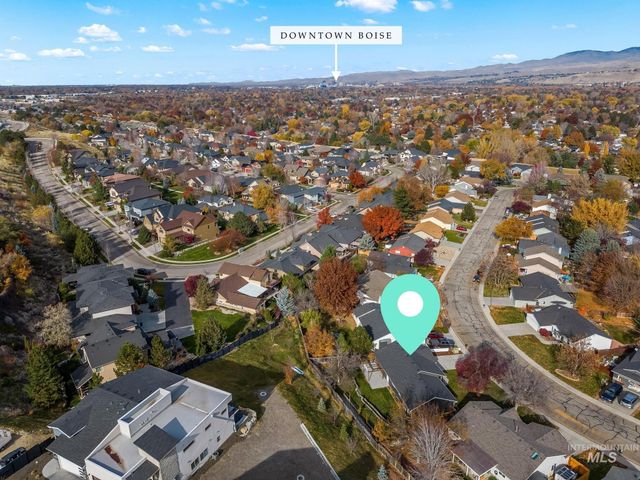 1261 E Oakridge Dr, Boise, ID 83716