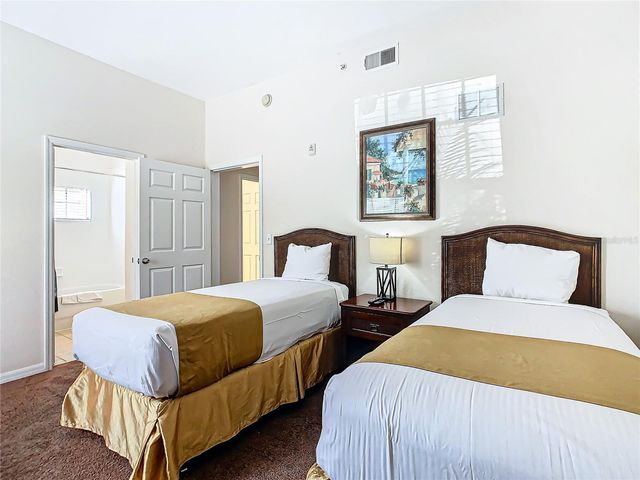 3050 PIRATES RETREAT COURT 108, Kissimmee, FL 34747