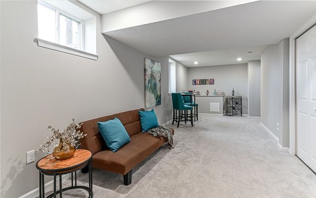 103 Hidden Acres Dr, Forward Twp, PA 16033