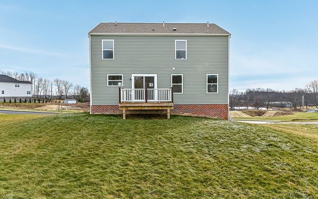 103 Hidden Acres Dr, Forward Twp, PA 16033