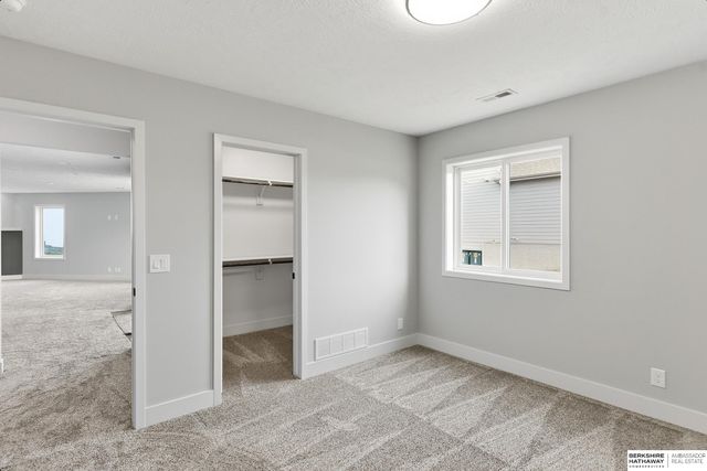 10219 S 191st Street, Omaha, NE 68135