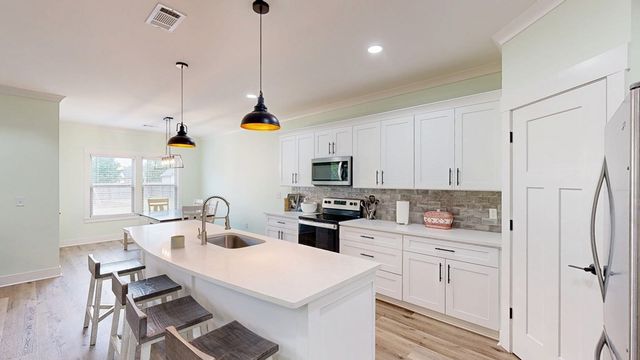 619 Littlefield Road, Taylor, AL 36301