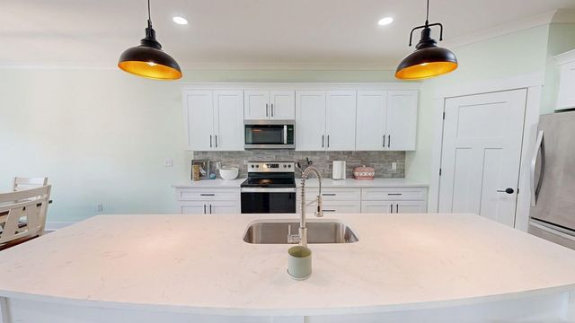 619 Littlefield Road, Taylor, AL 36301