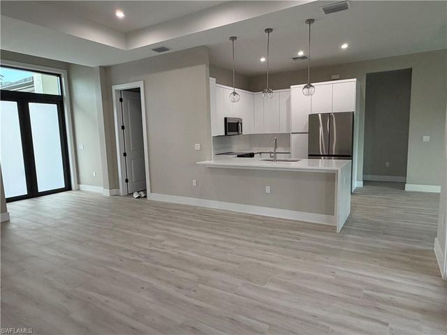 2654 24th AVE SE, Naples, FL 34117