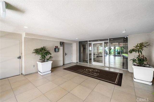 4501 Cedros 220, Sherman Oaks, CA 91403