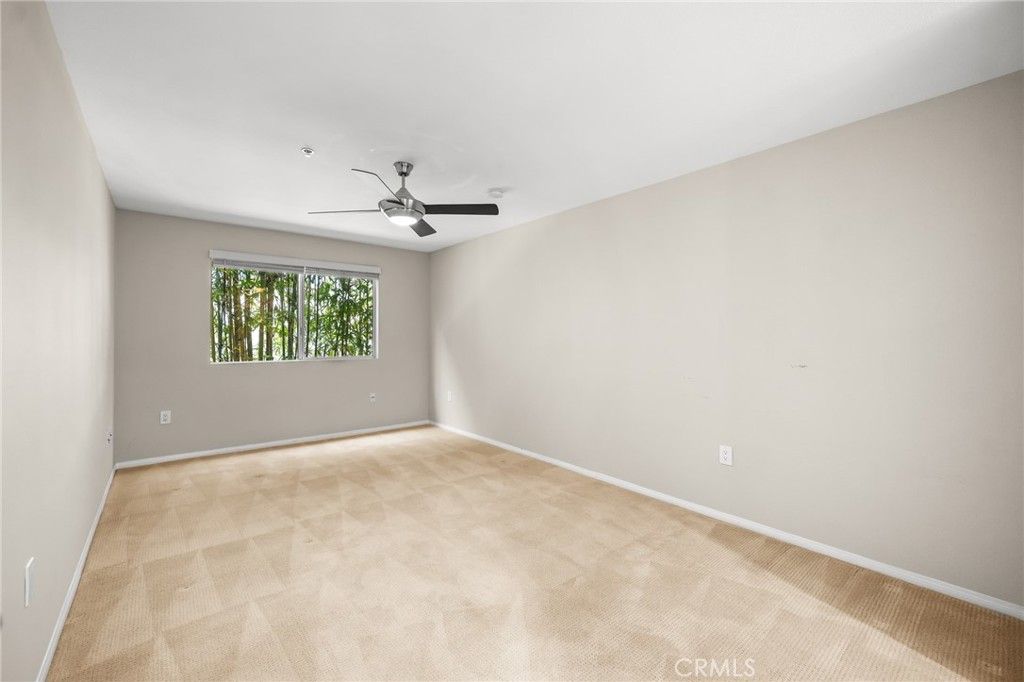 Image 16 of property listing at 4501 Cedros 220, Sherman Oaks, CA 91403