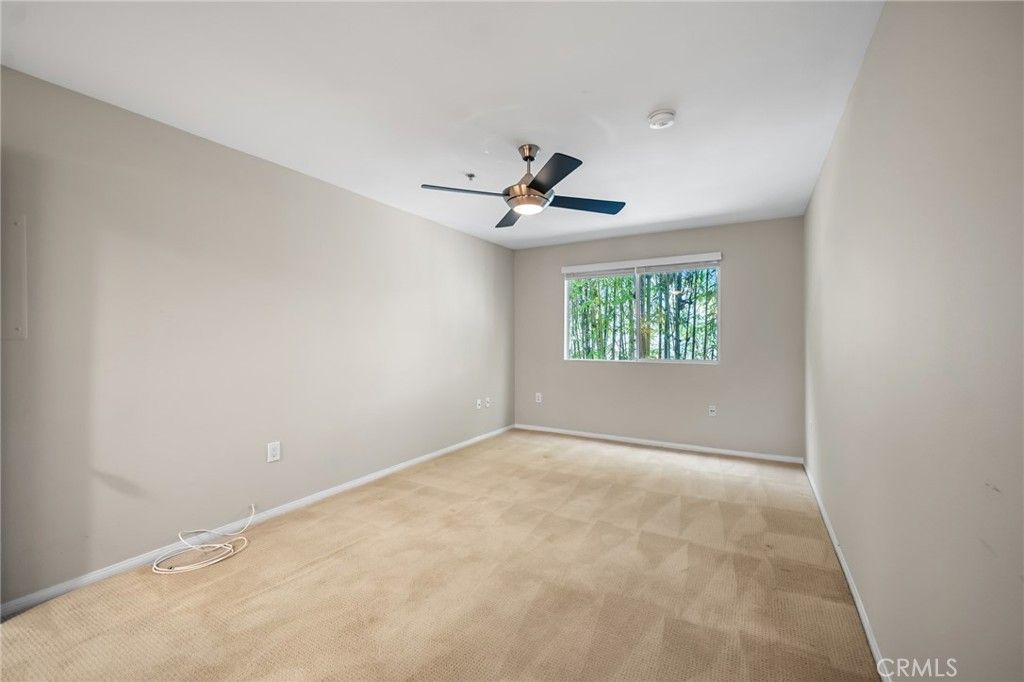 Image 6 of property listing at 4501 Cedros 220, Sherman Oaks, CA 91403