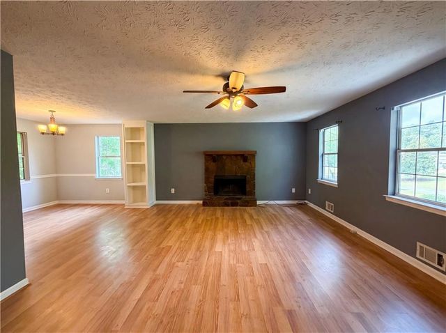 76 Lost Meadows Drive, Dallas, GA 30157