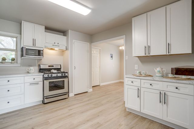 47 Donald Court, Hurst, TX 76053