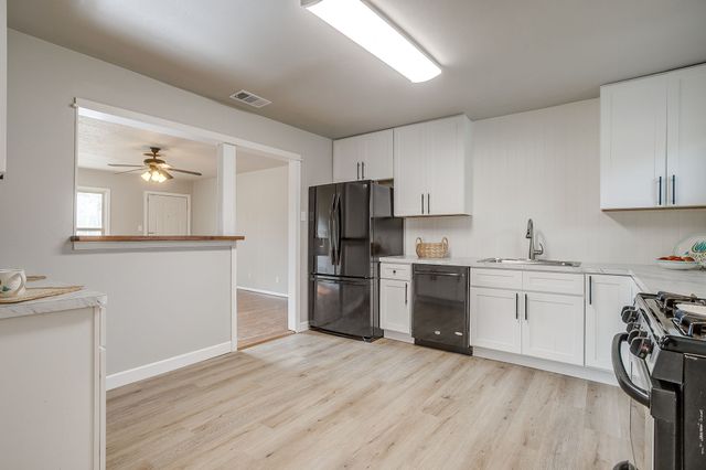 47 Donald Court, Hurst, TX 76053