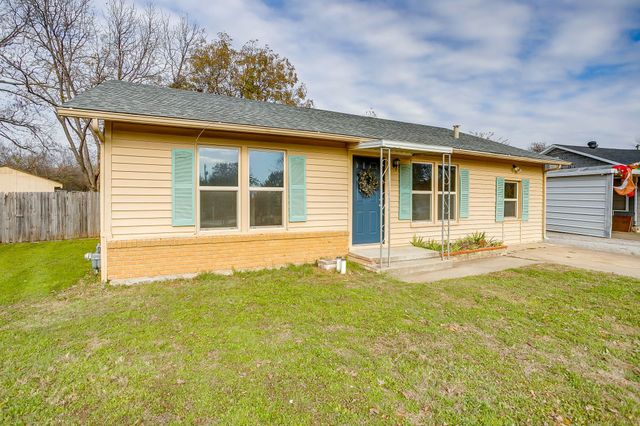 47 Donald Court, Hurst, TX 76053