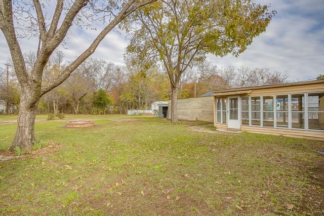 47 Donald Court, Hurst, TX 76053