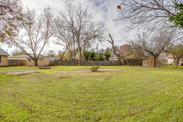 47 Donald Court, Hurst, TX 76053