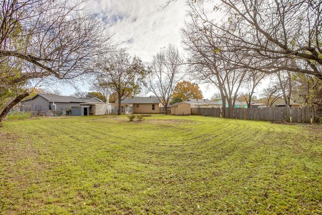 47 Donald Court, Hurst, TX 76053