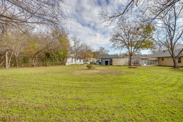 47 Donald Court, Hurst, TX 76053
