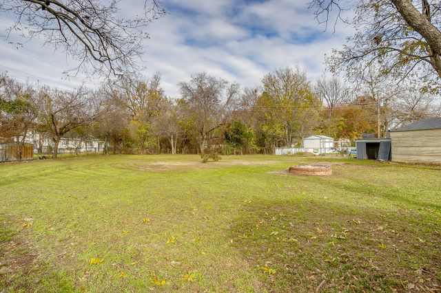 47 Donald Court, Hurst, TX 76053